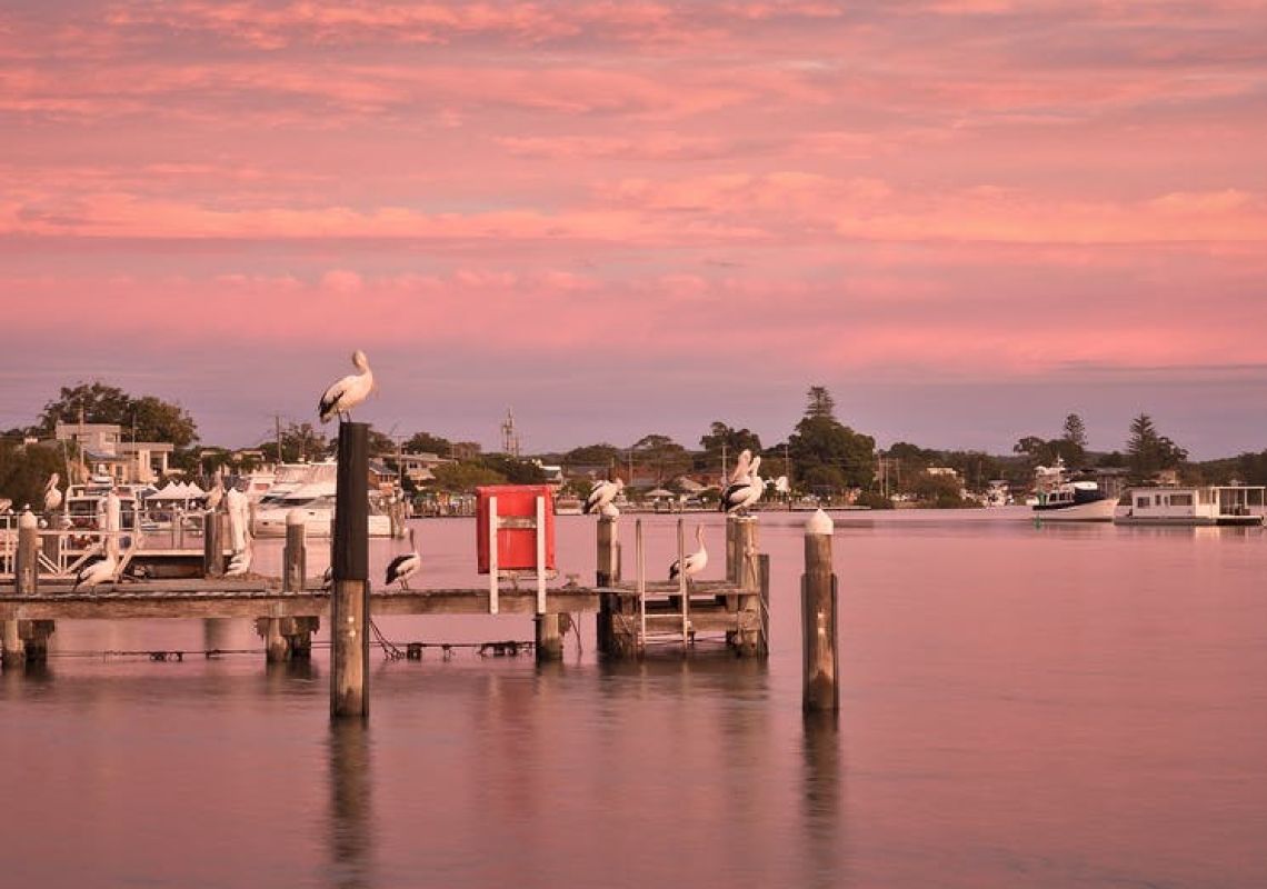 Tea Gardens NSW - Find Accommodation, River Tours & Cruises